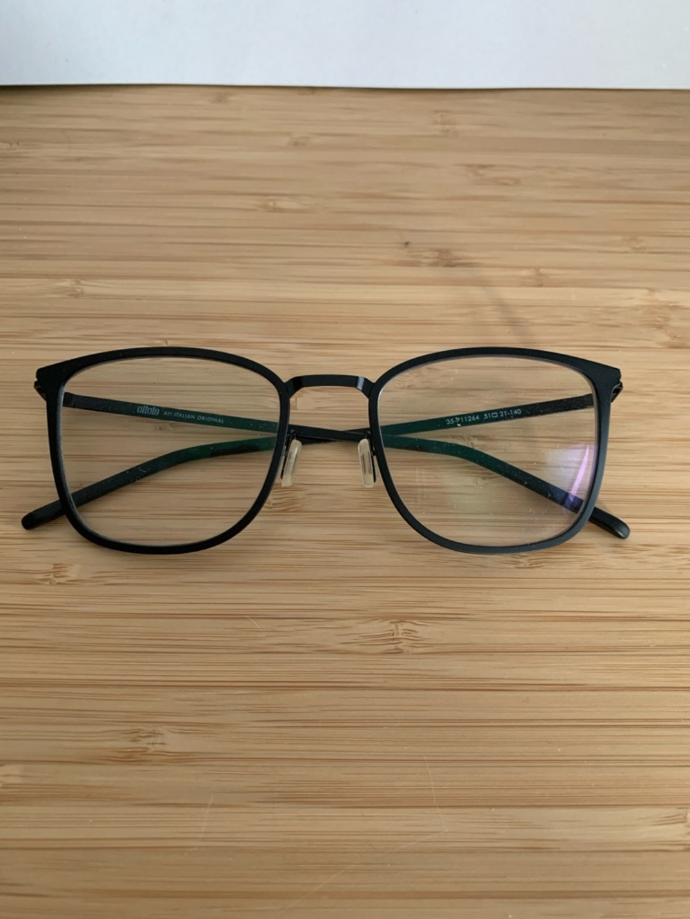 Square Thin Black Metal Frame Eyeglasses